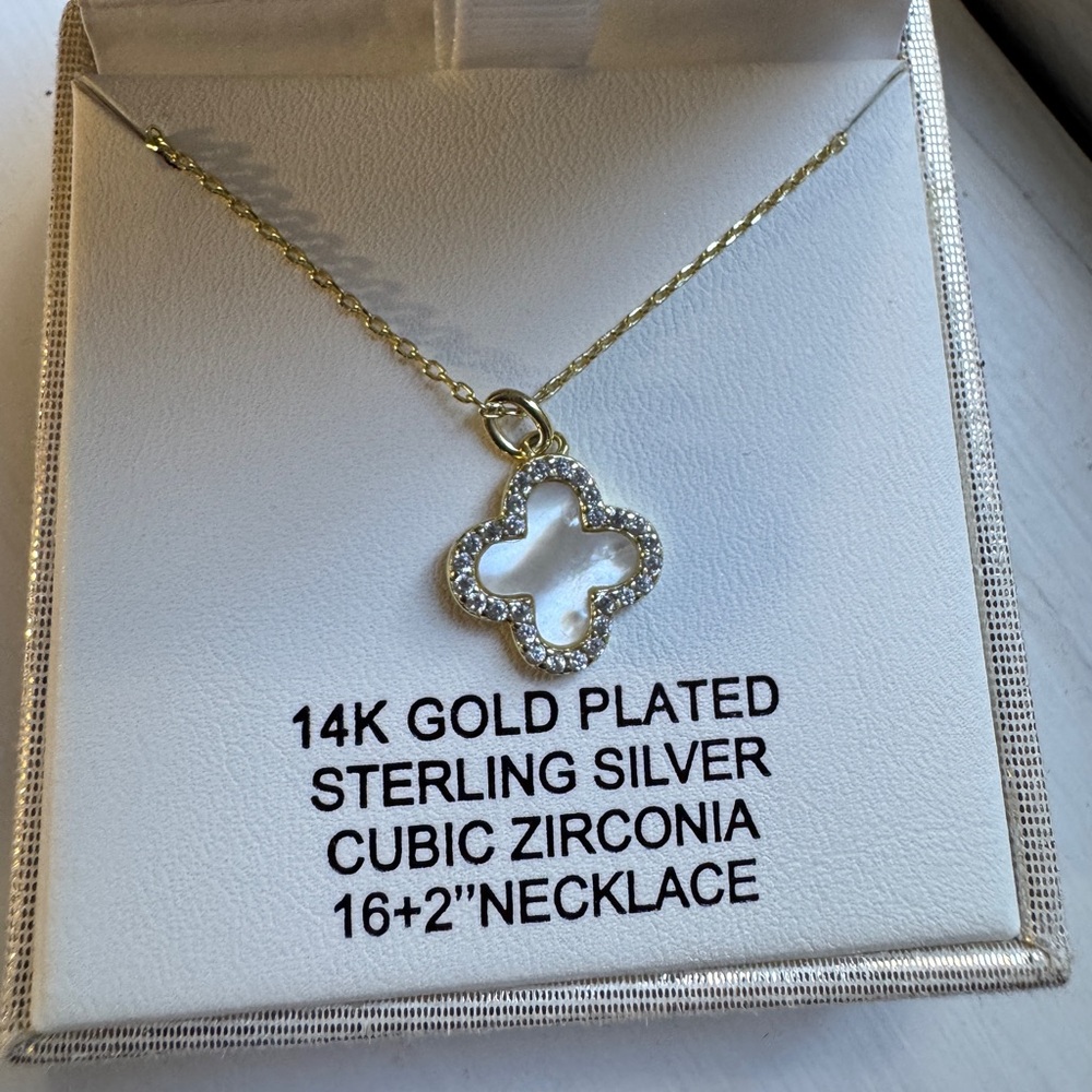 🖤Rachel Zoe Clover Necklace - NWT